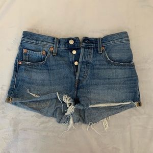 Levi Button fly Women’s shorts